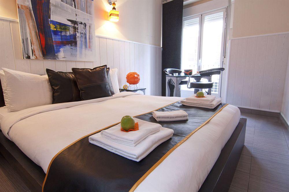 Hostal Oxum Madrid Dış mekan fotoğraf