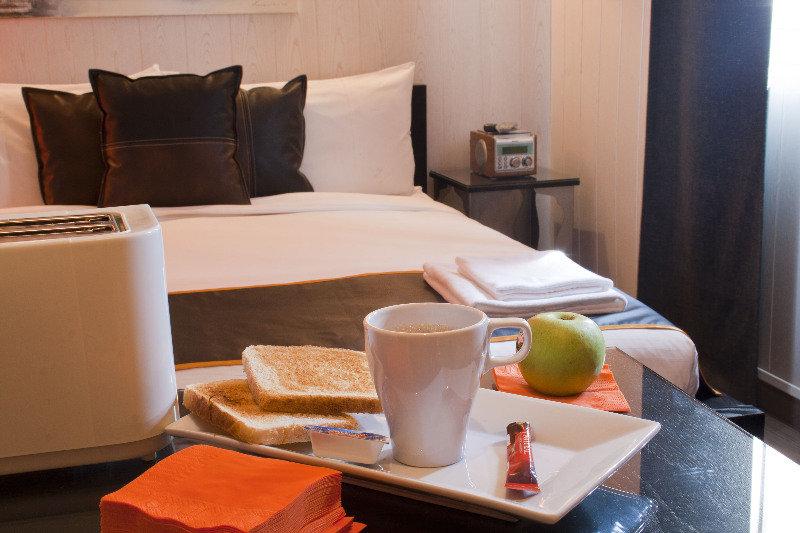 Hostal Oxum Madrid Dış mekan fotoğraf