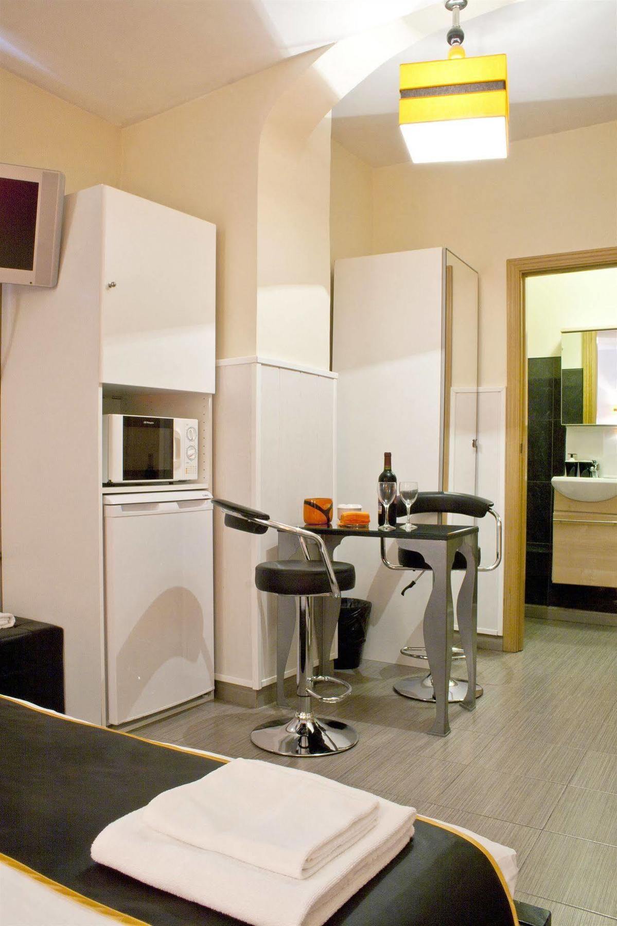 Hostal Oxum Madrid Oda fotoğraf